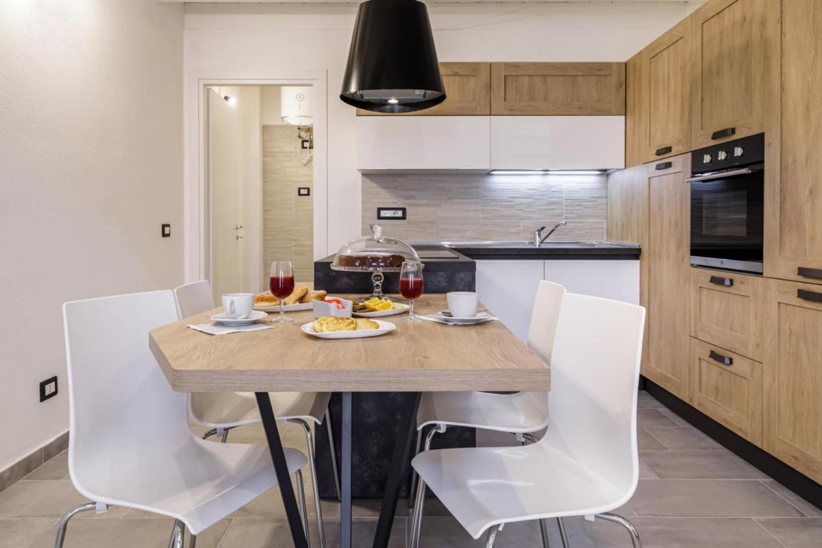 Bandiera 68 Apartment กาญารี ภายนอก รูปภาพ