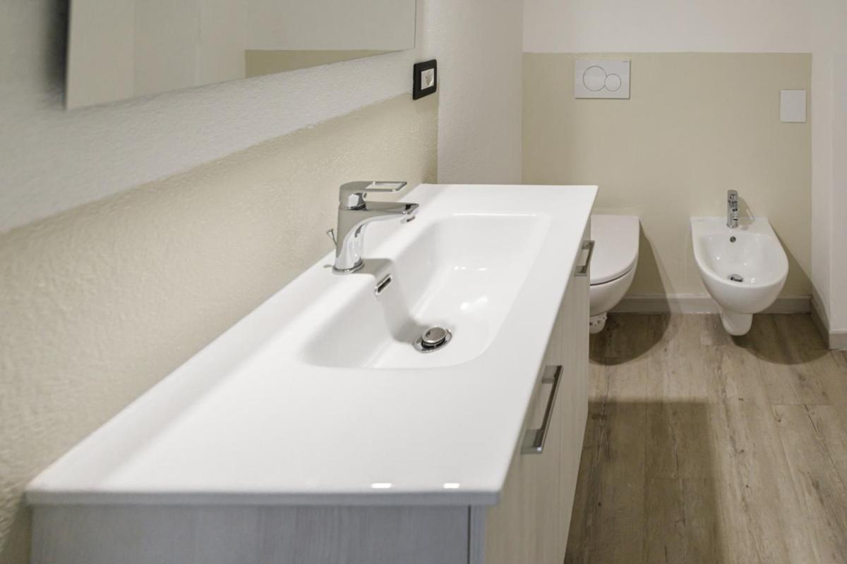 Bandiera 68 Apartment กาญารี ภายนอก รูปภาพ